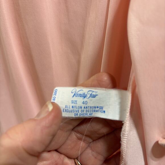 Vintage Vanity Fair Pink Nylon Nightgown & Robe Set Size 40 Peignoir Lace USA - Picture 5 of 6